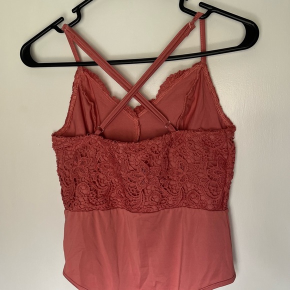 SHEIN Lace Onesie - Picture 3 of 3